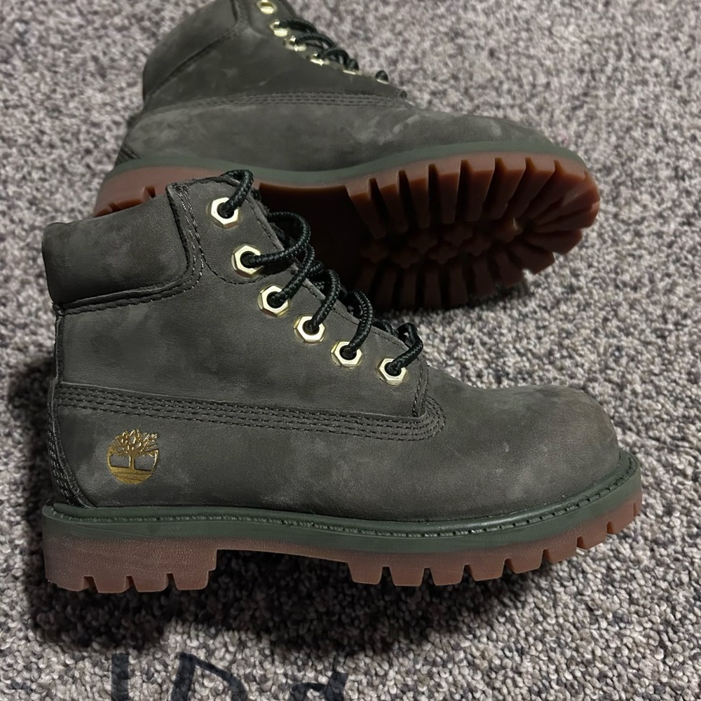 Timberland Kids Olive Green Leather Boots Size 10c